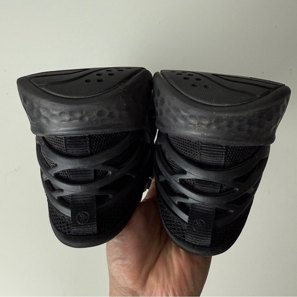 KIZIK Athens Hands Free Slip On Sneaker Mens 5.5 / Women’s 7 - Picture 9 of 12